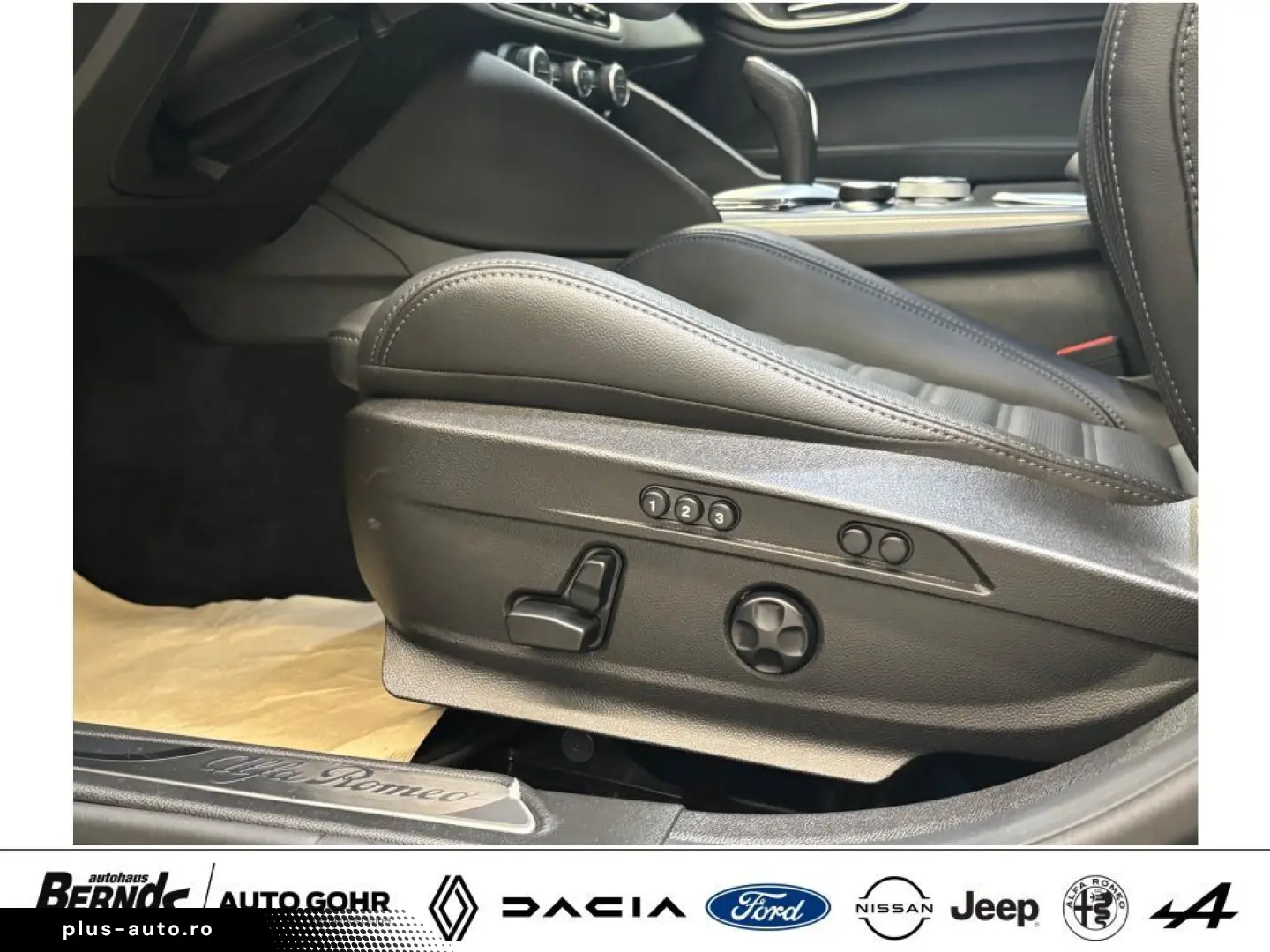 ALFA ROMEO Giulia 2.0 Turbo 16V AT8-Q4 Veloce AUTOMATIK 4WD