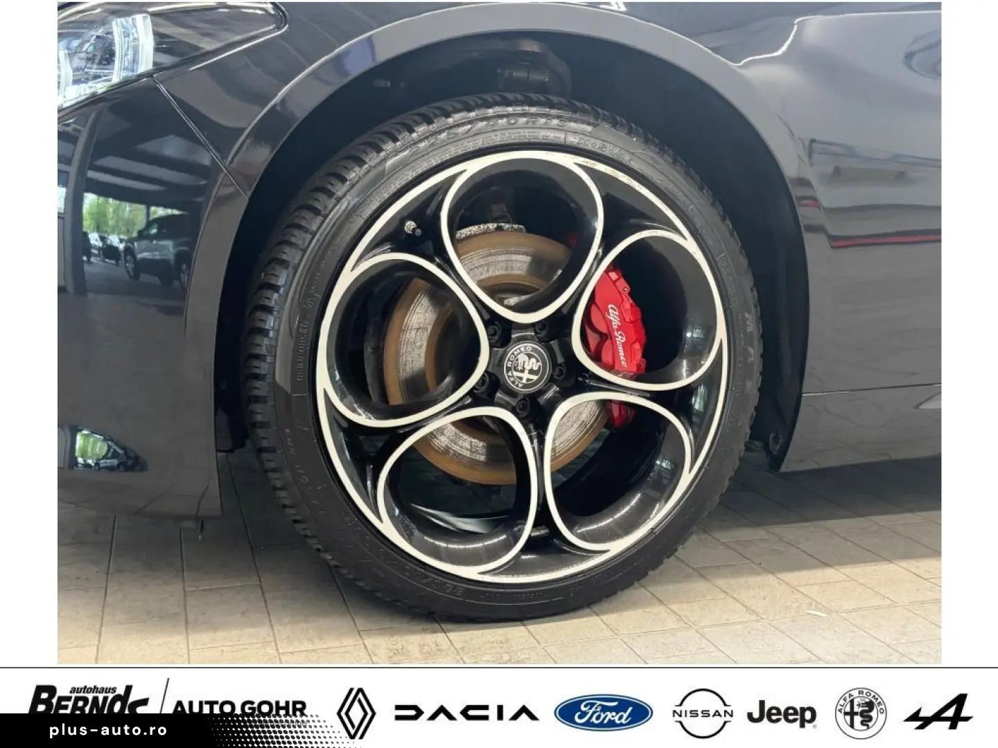 ALFA ROMEO Giulia 2.0 Turbo 16V AT8-Q4 Veloce AUTOMATIK 4WD