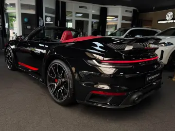 PORSCHE Porsche 911 Turbo Approved Sport Chrono