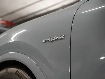 PORSCHE Cayenne E-Hybrid Sport Chrono HeadUp InnoDrive