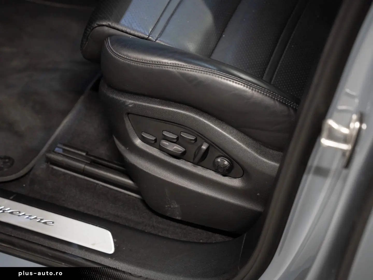 PORSCHE Cayenne E-Hybrid Sport Chrono HeadUp InnoDrive