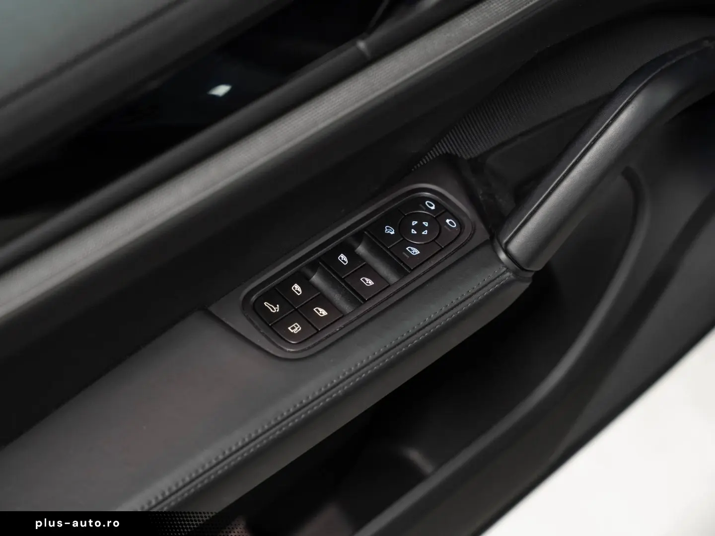PORSCHE Cayenne E-Hybrid Sport Chrono HeadUp InnoDrive