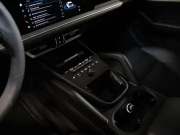 PORSCHE Cayenne E-Hybrid Sport Chrono HeadUp InnoDrive