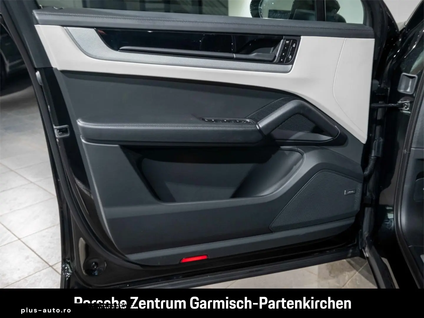 PORSCHE Cayenne E-Hybrid Coupe LenkradHZG HUD 360 Kamera