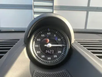 Porsche 992 (911) Carrera 4S Cabrio   Liftsystem   BOSE