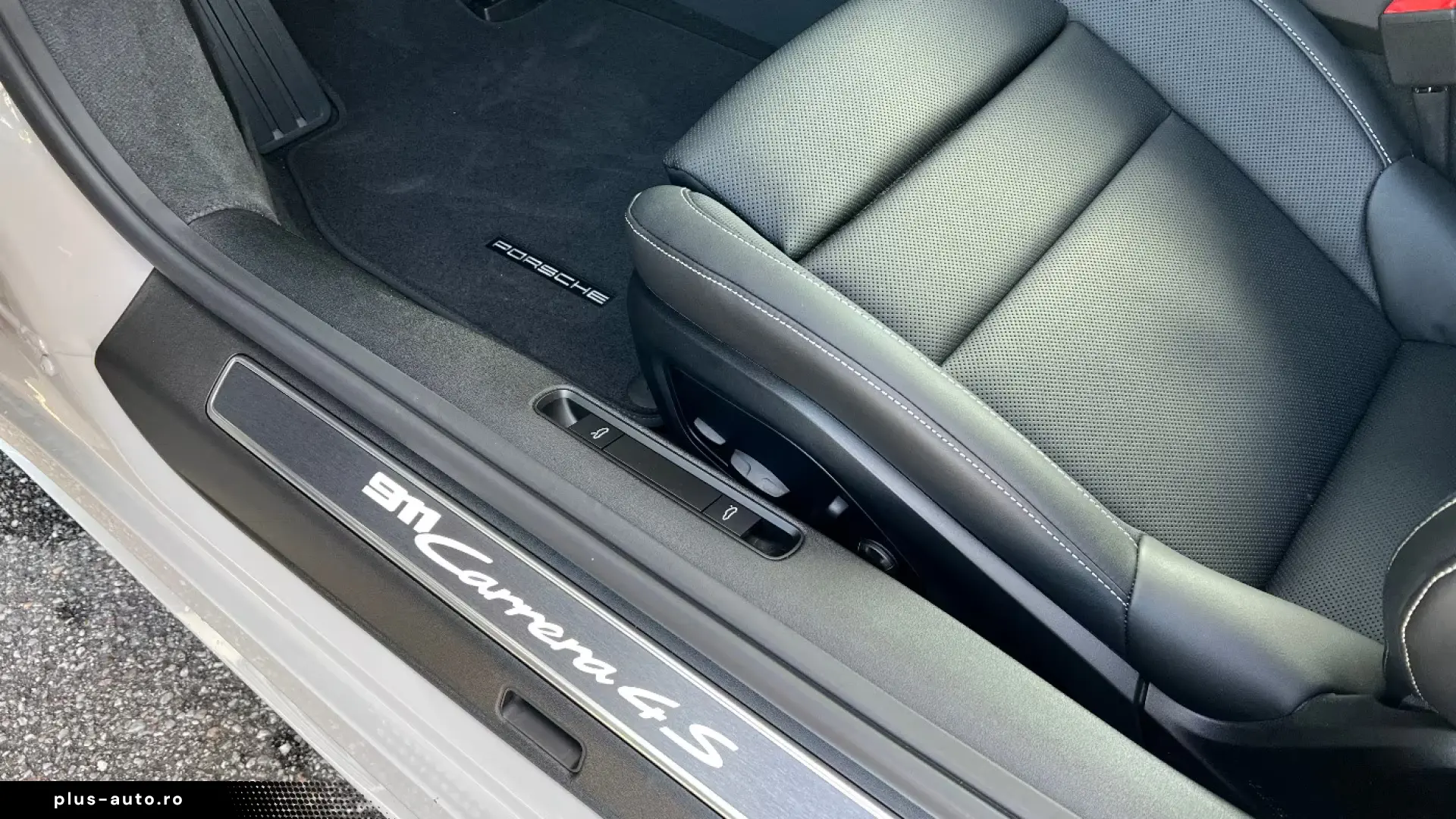 Porsche 992 (911) Carrera 4S Cabrio   Liftsystem   BOSE