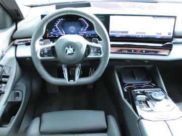 BMW 520i M Sport Pro AutobahnAss.ACC HUD .360 HK
