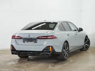 BMW 540d xDr. M Sport Standh.ACC SurView Sitzbel.20