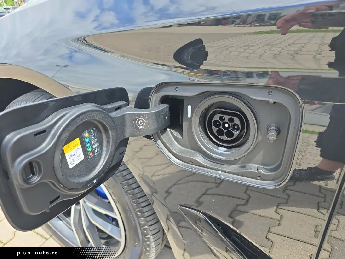 BMW 530 e xDrive M-Sport Aut. HUD LASER H&K ACC GSD