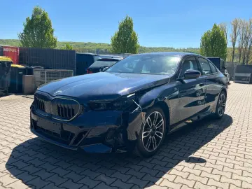 BMW 520i M Sport Pro  ICONIC 360  HUD H&K SITZBELÜFT