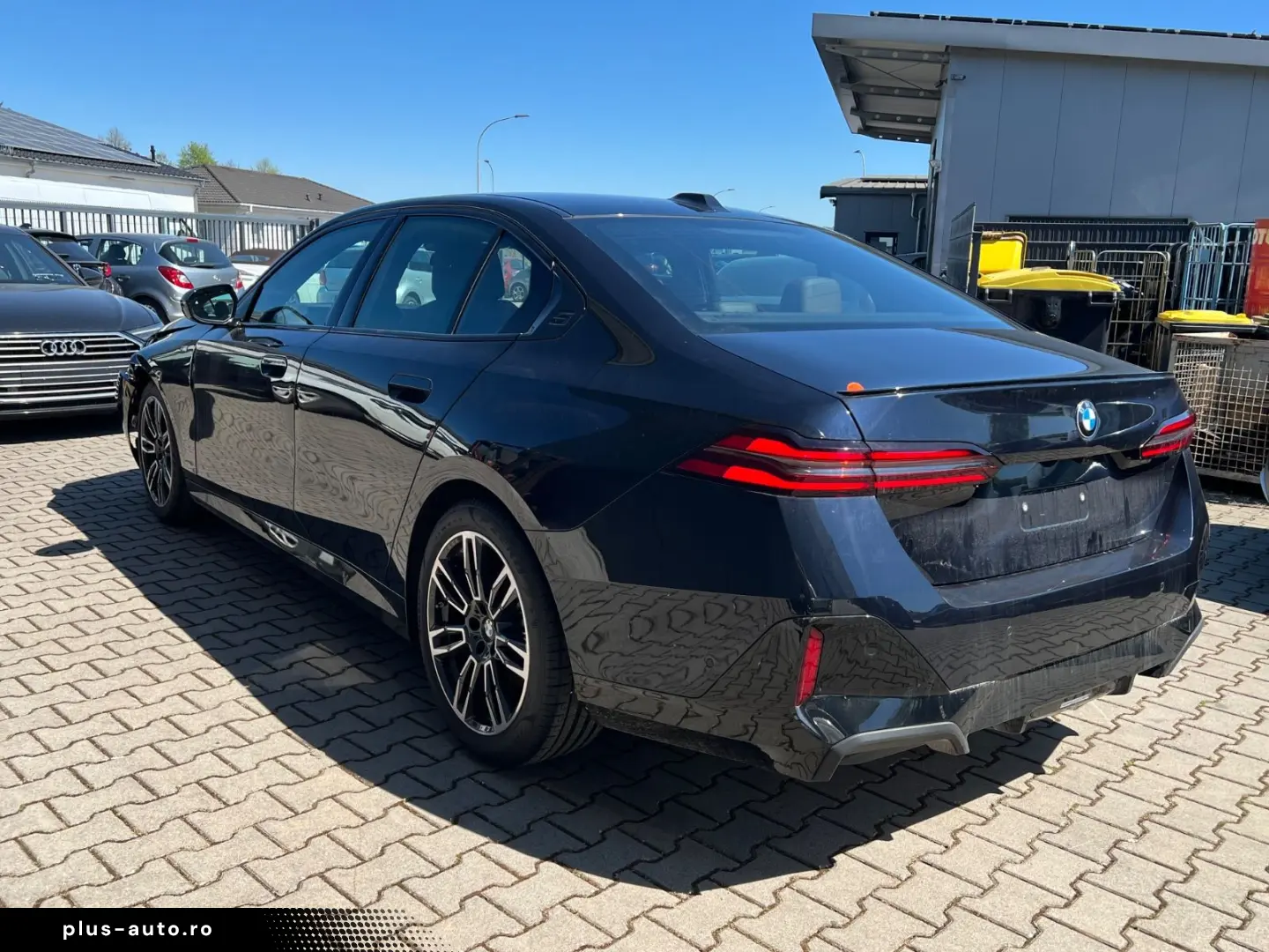 BMW 520i M Sport Pro  ICONIC 360  HUD H&K SITZBELÜFT