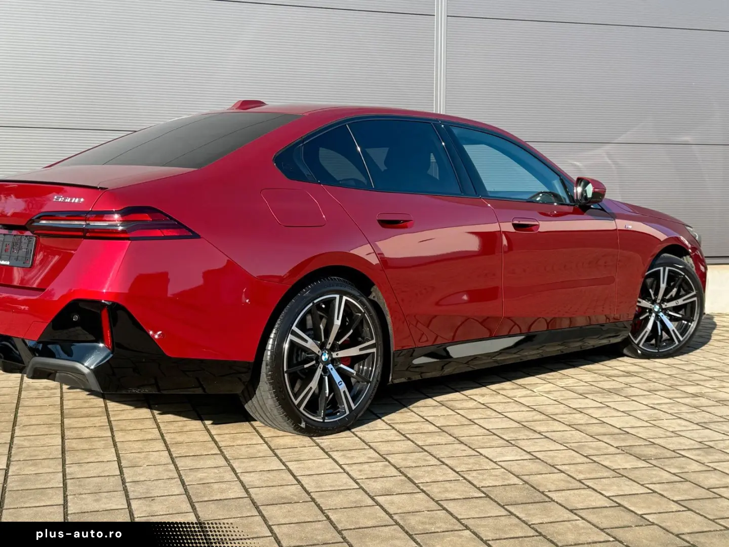 BMW 550e xDrive M Sport Pro B&W Sitzbelüftung 360