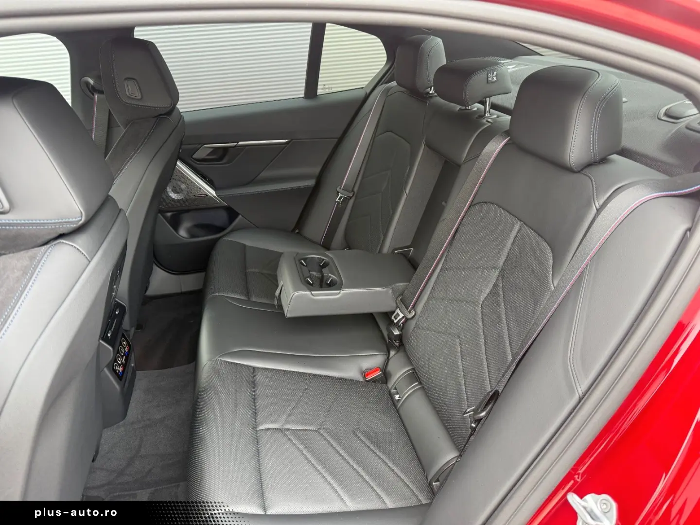 BMW 550e xDrive M Sport Pro B&W Sitzbelüftung 360