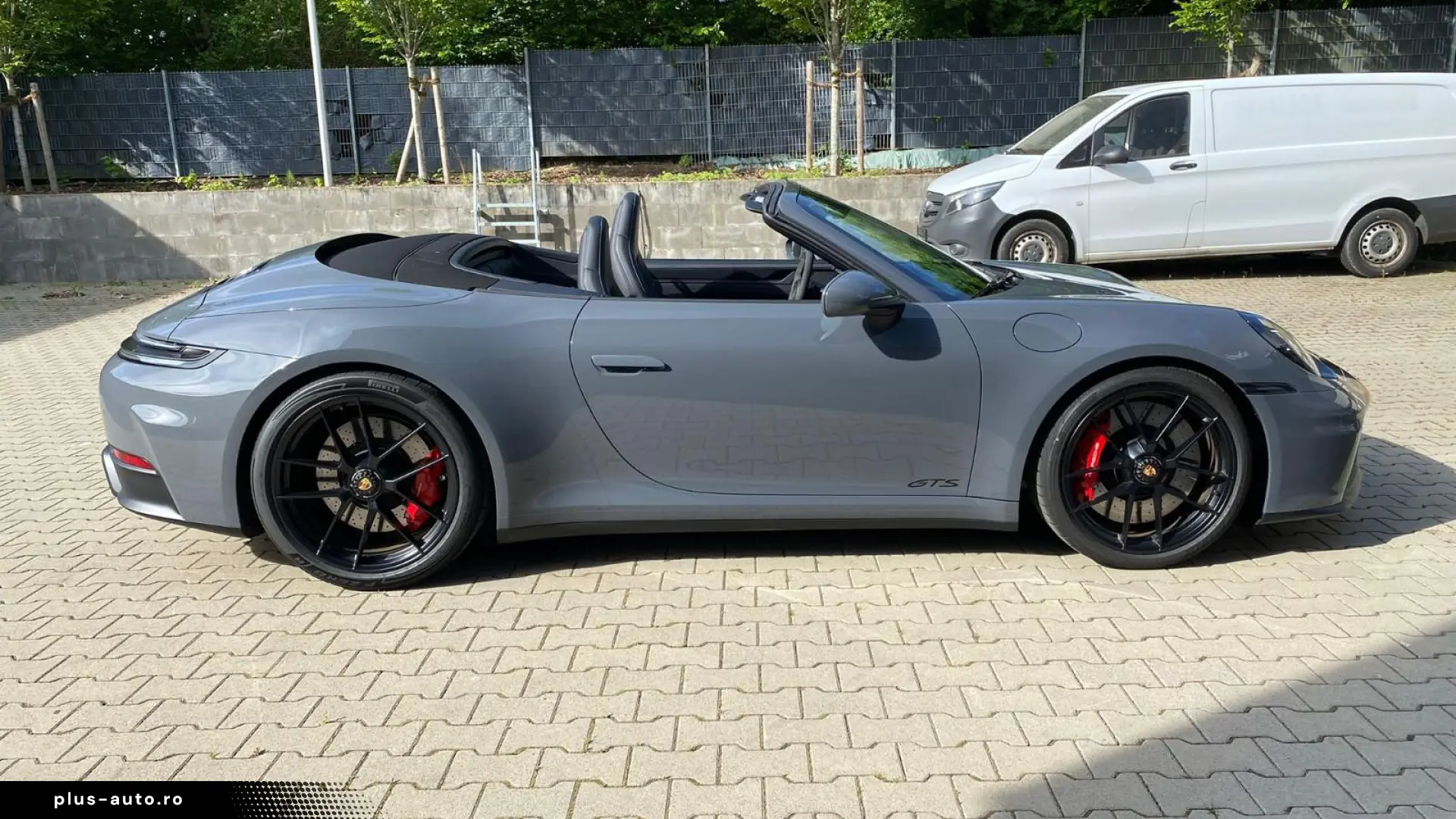 Porsche 992 GTS4 Cabrio Lift Seating Climate BOSE
