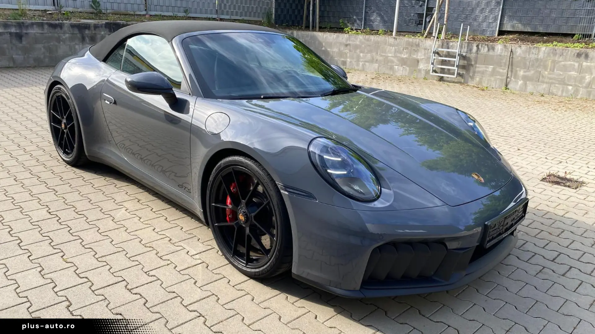 Porsche 992 GTS4 Cabrio Lift Seating Climate BOSE