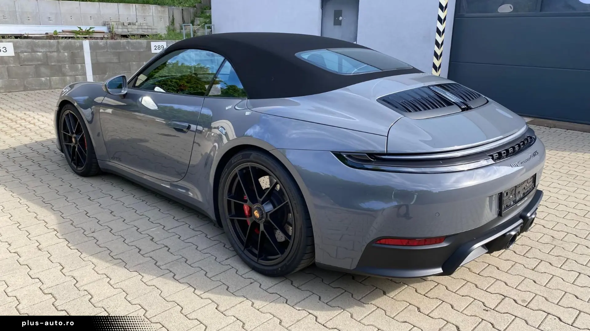 Porsche 992 GTS4 Cabrio Lift Seating Climate BOSE