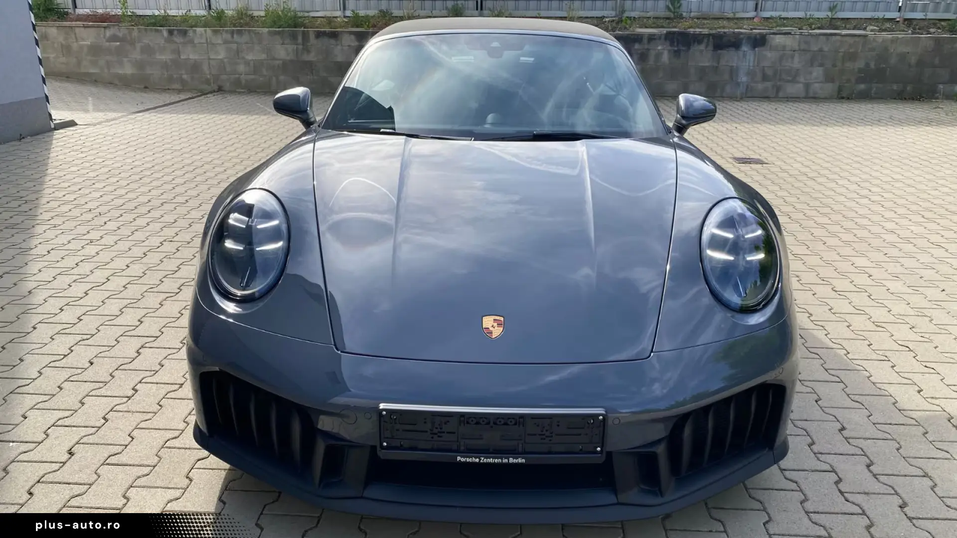 Porsche 992 GTS4 Cabrio Lift Seating Climate BOSE