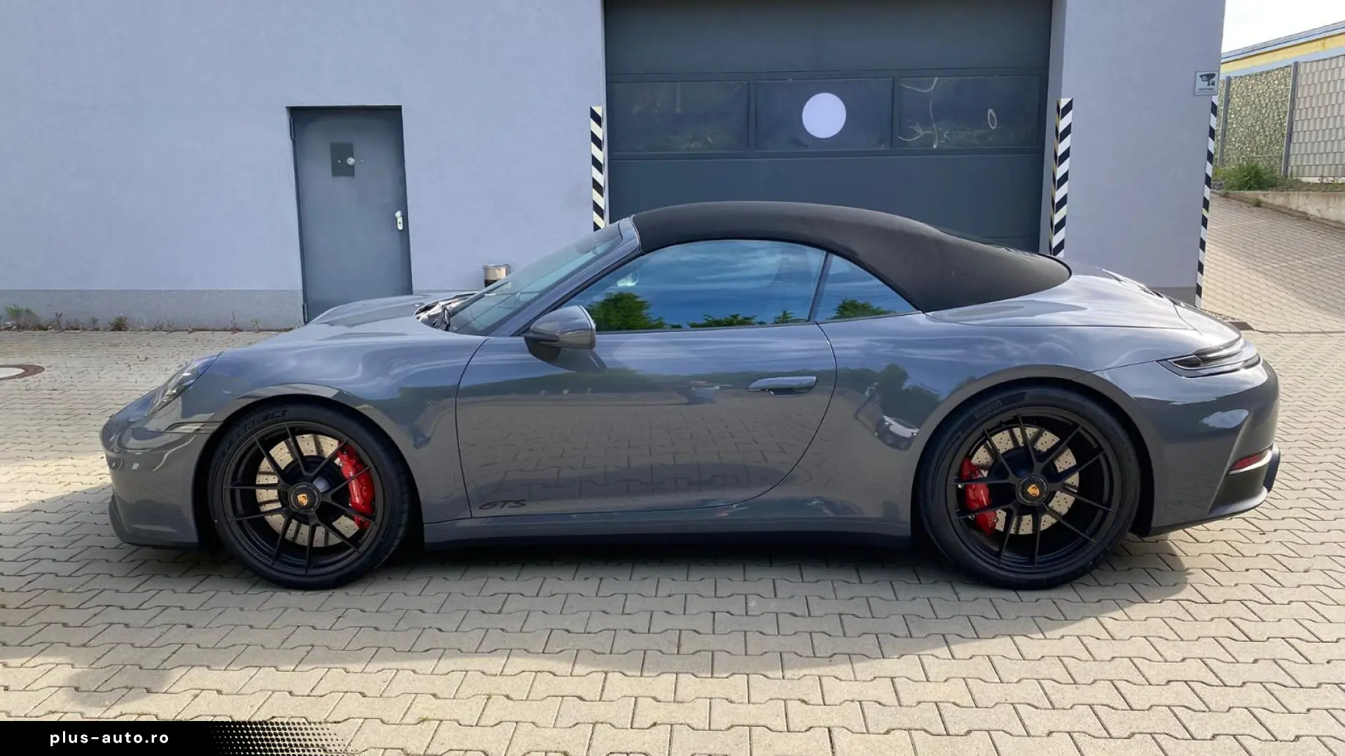 Porsche 992 GTS4 Cabrio Lift Seating Climate BOSE
