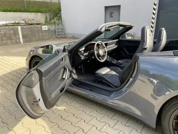 Porsche 992 GTS4 Cabrio Lift Seating Climate BOSE