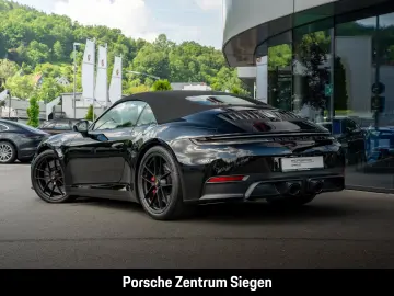 orsche 992 Carrera 4 GTS Cabriolet Chrono Sport