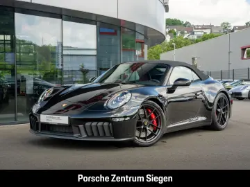 orsche 992 Carrera 4 GTS Cabriolet Chrono Sport