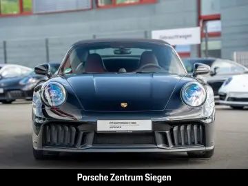 orsche 992 Carrera 4 GTS Cabriolet Chrono Sport