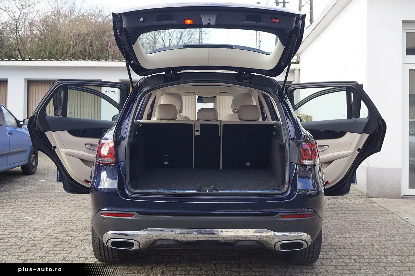 MERCEDES-BENZ GLC 300 4M PANORAMA LEDER BEIGE 360  A&hellip;
