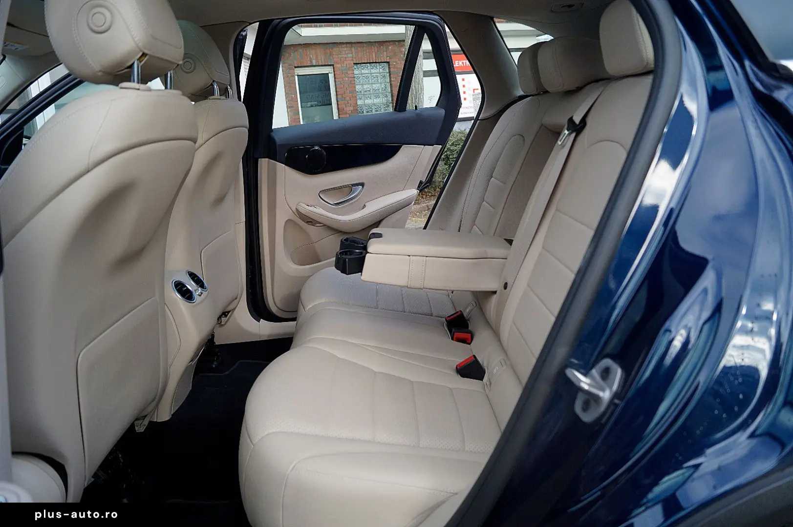 MERCEDES-BENZ GLC 300 4M PANORAMA LEDER BEIGE 360  A&hellip;