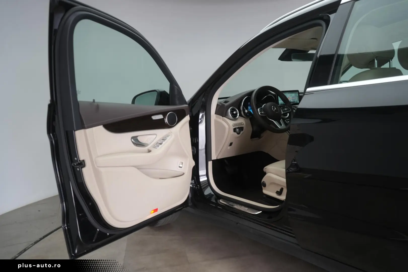 MERCEDES-BENZ GLC 300 4Matic 9G-Tronic AMG Leder Tem&hellip;