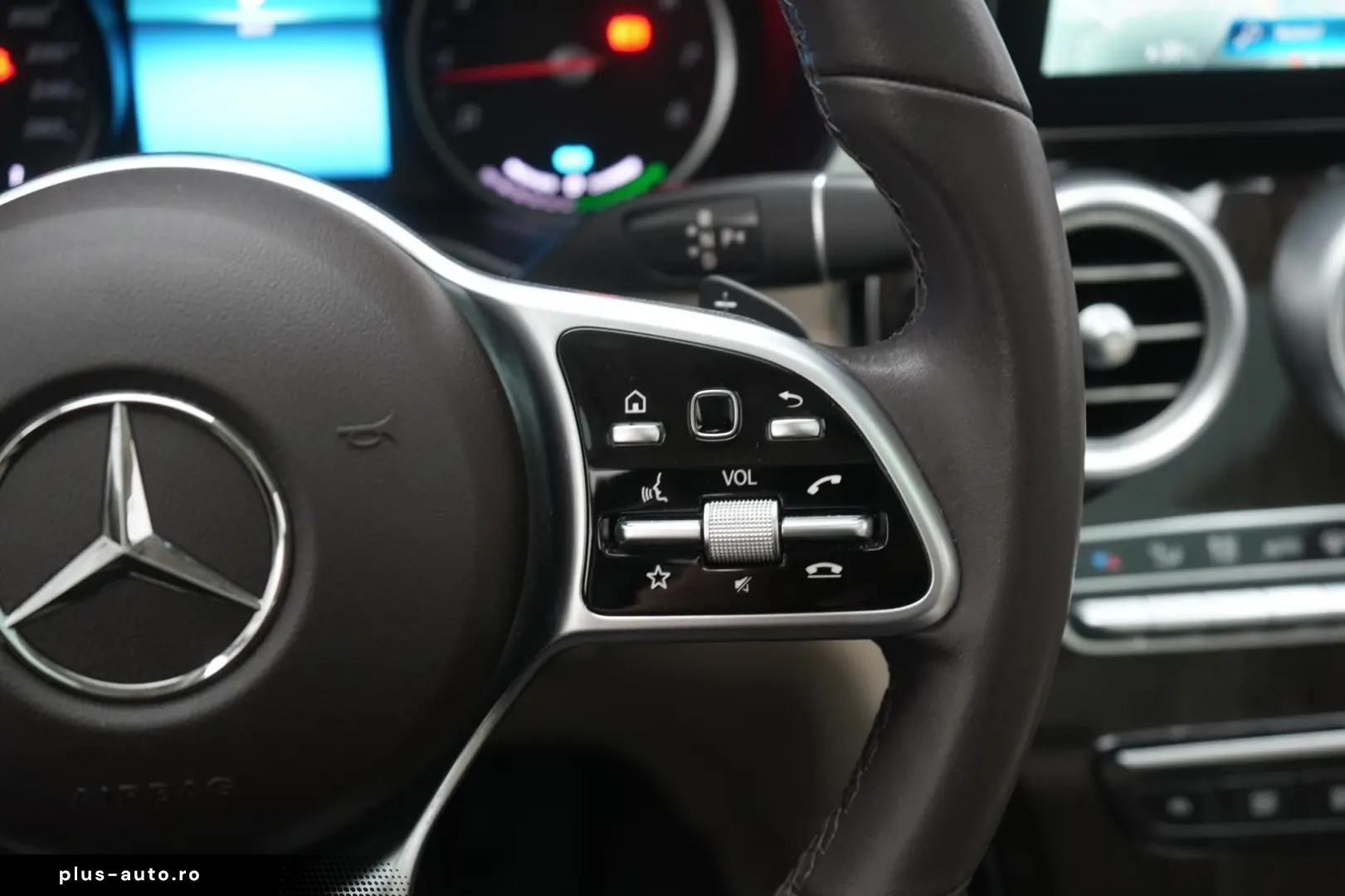 MERCEDES-BENZ GLC 300 4Matic 9G-Tronic AMG Leder Tem&hellip;