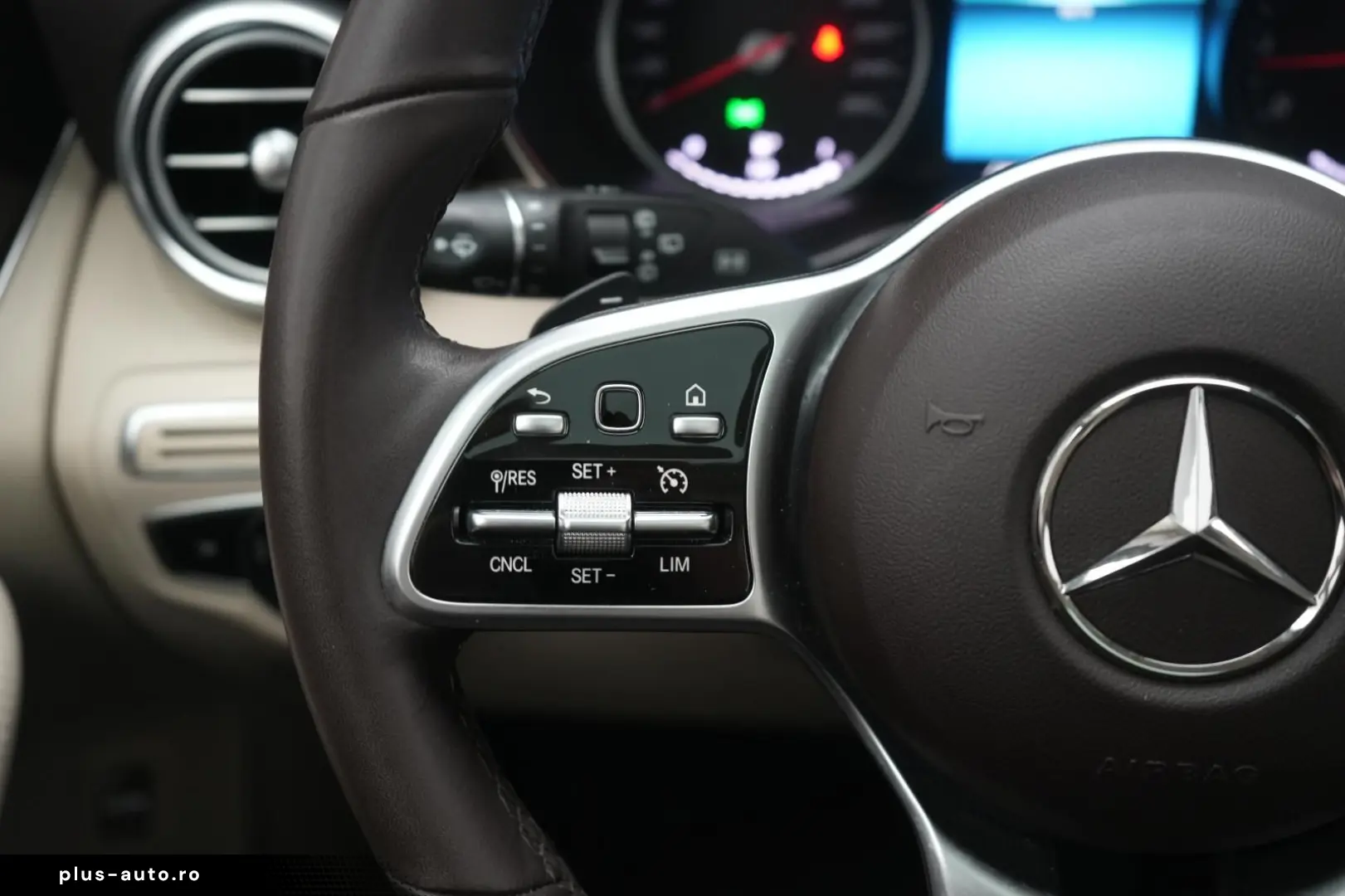 MERCEDES-BENZ GLC 300 4Matic 9G-Tronic AMG Leder Tem&hellip;