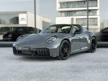 Porsche 992 Targa 4 GTS 18Way SportDesign Leather Chalk