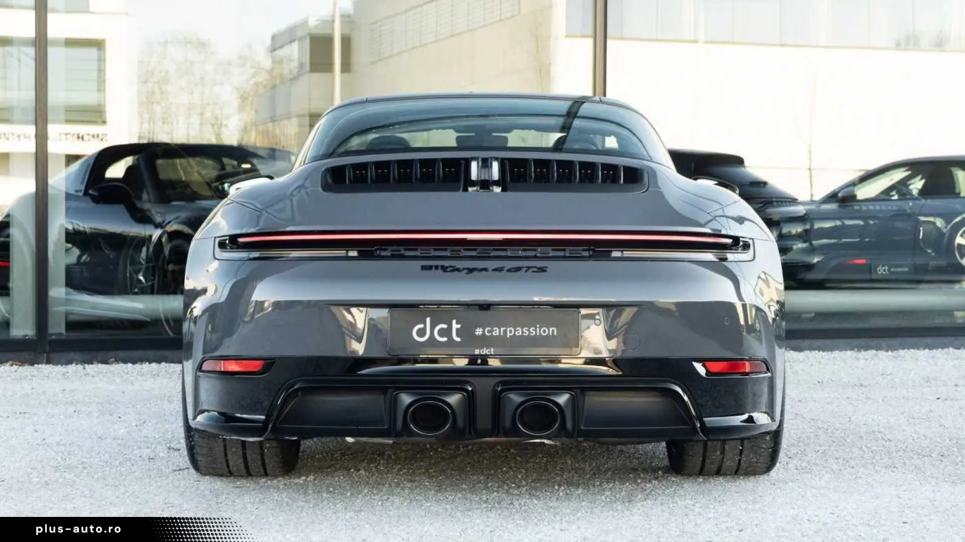 Porsche 992 Targa 4 GTS 18Way SportDesign Leather Chalk