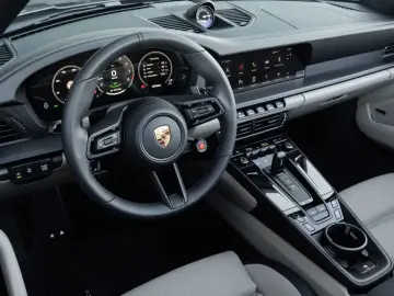 Porsche 992 Targa 4 GTS 18Way SportDesign Leather Chalk