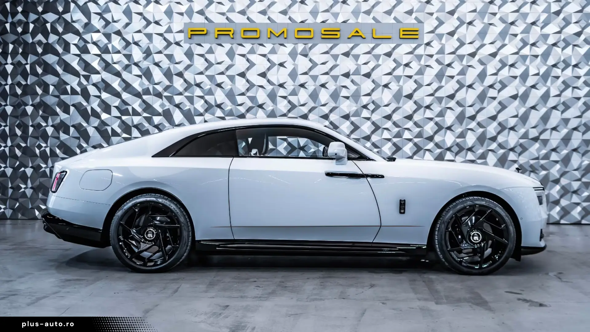 Rolls-Royce Black Badge Spectre