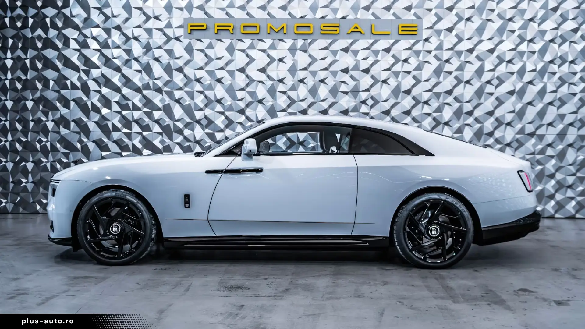 Rolls-Royce Black Badge Spectre