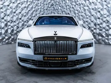 Rolls-Royce Black Badge Spectre