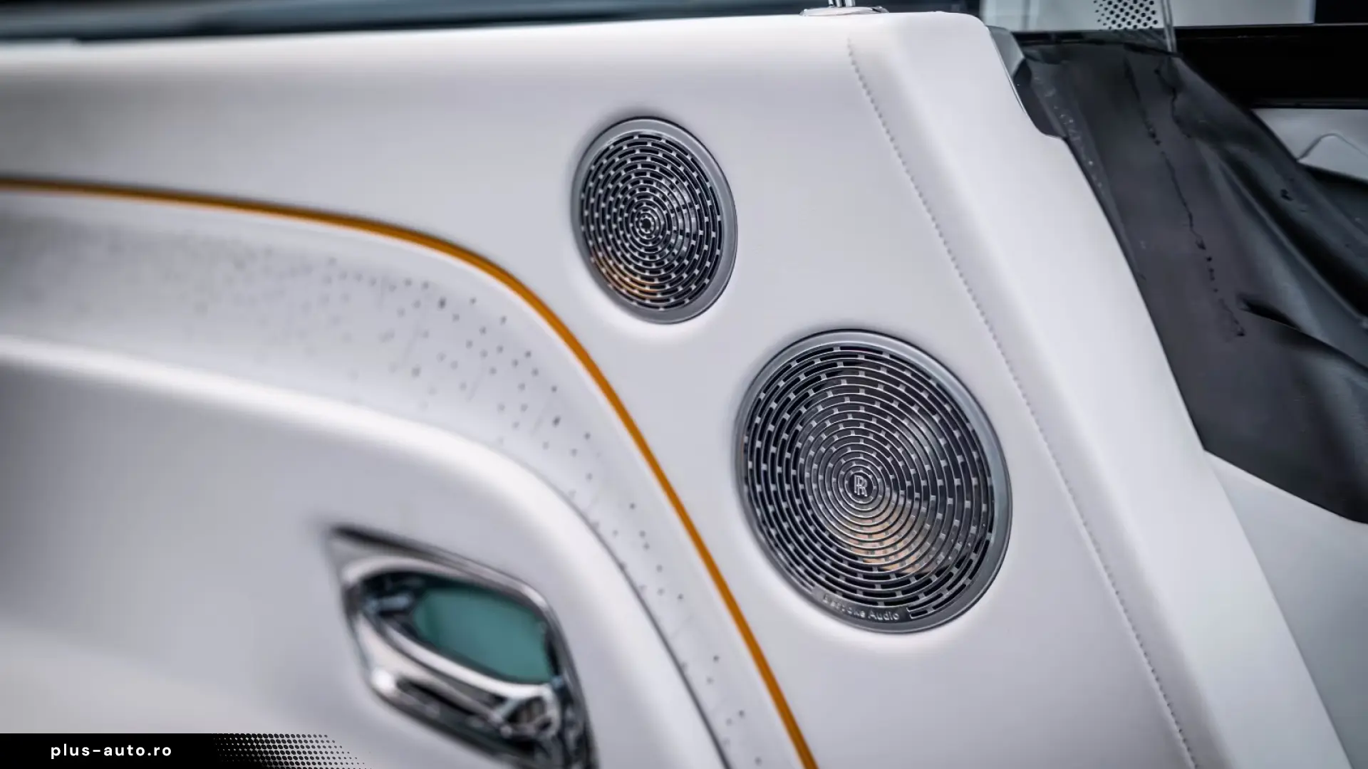 Rolls-Royce Black Badge Spectre