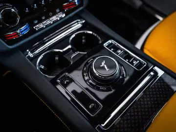 Rolls-Royce Black Badge Spectre