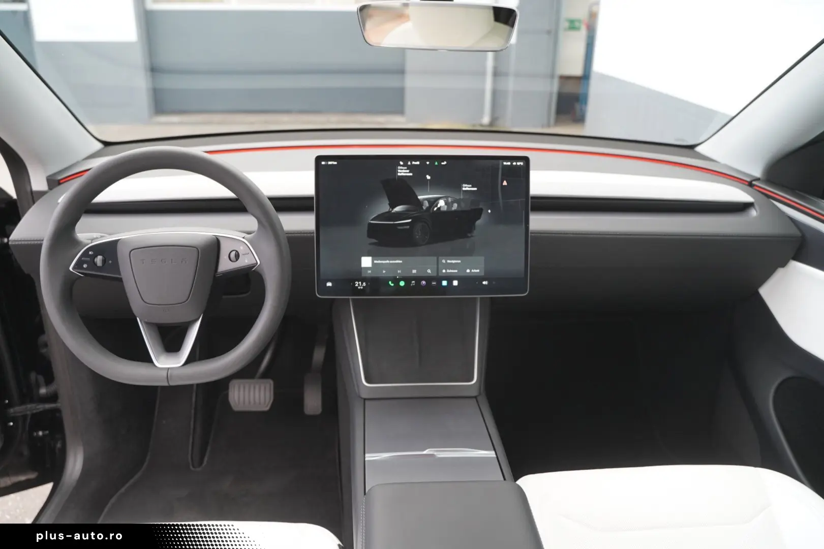 TESLA Model Y Premium Long Range Juniper AWD   innen w