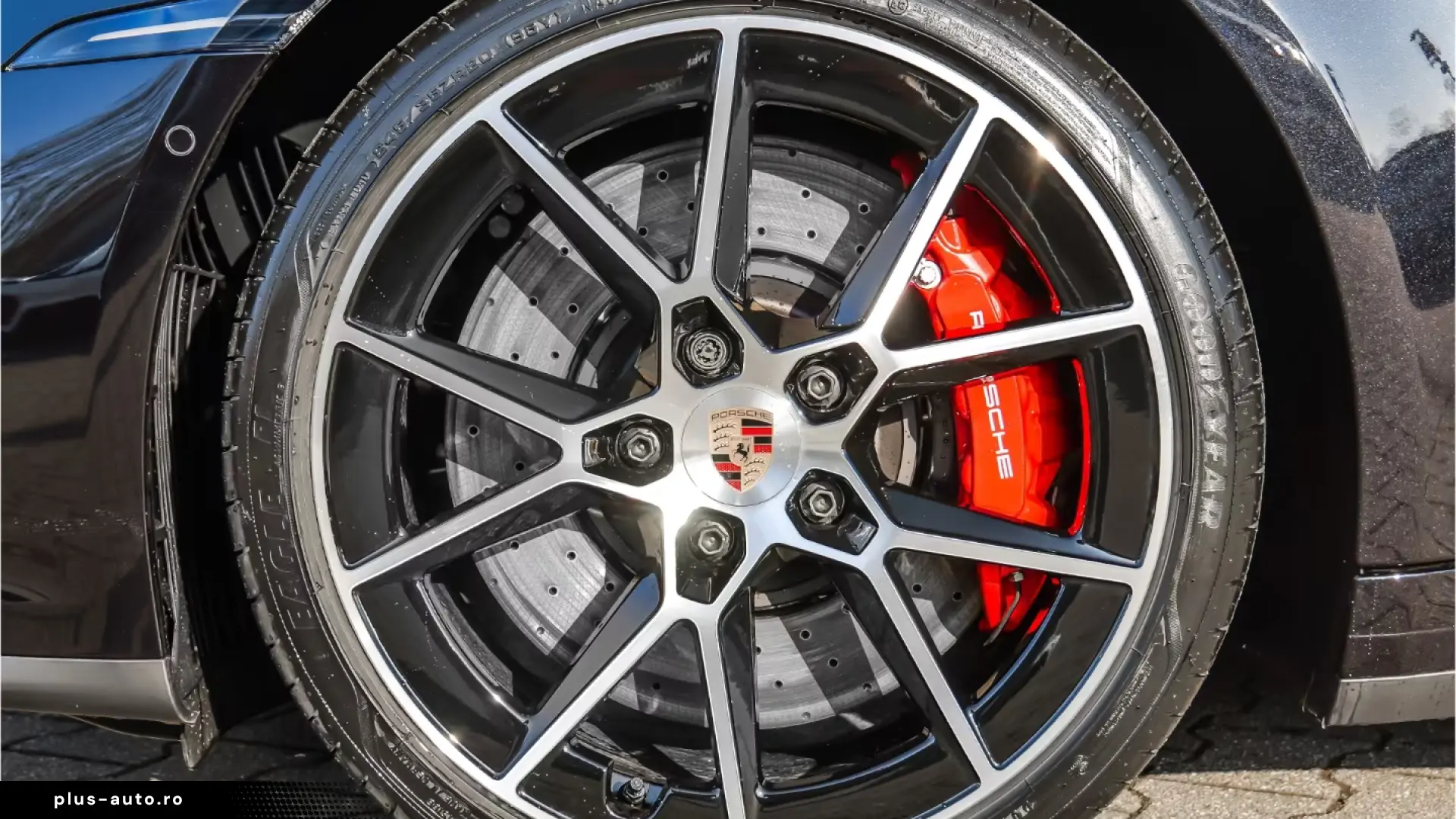 Porsche 992 911 Carrera 4S Cabriolet HA-Steering BOSE LED