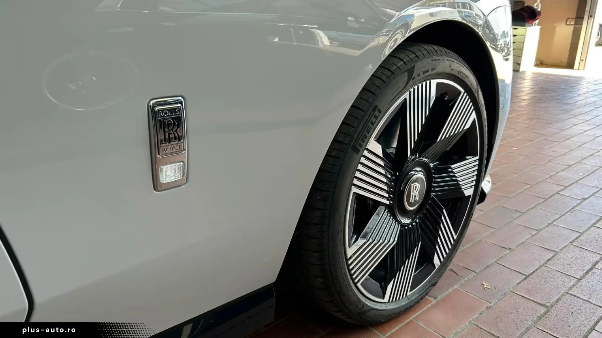 Rolls-Royce Spectre
