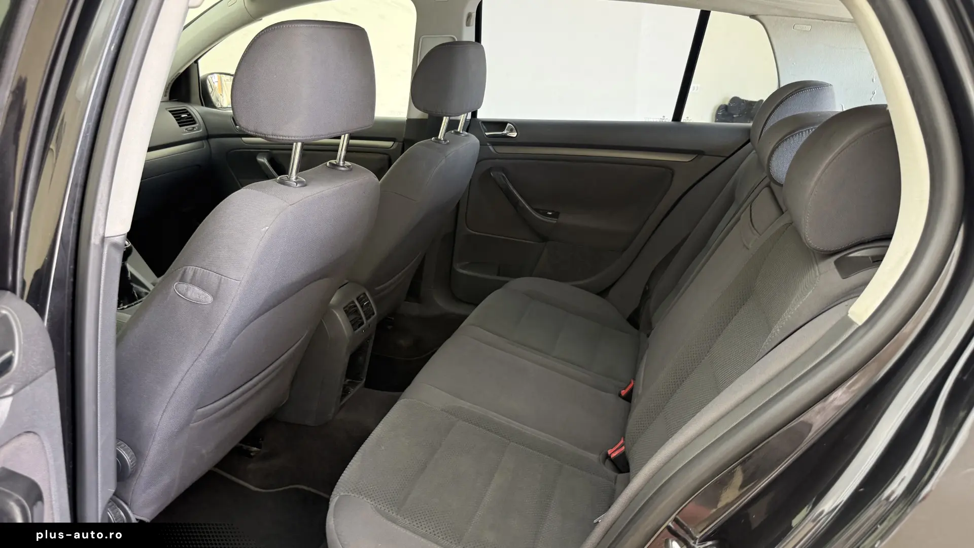 Volkswagen Golf 5 1.6 Benzina 116CP 2005 Euro 4