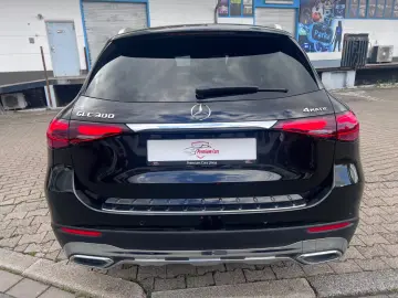 Mercedes-Benz GLC 300 GLC AVANTGARDE 4Matic