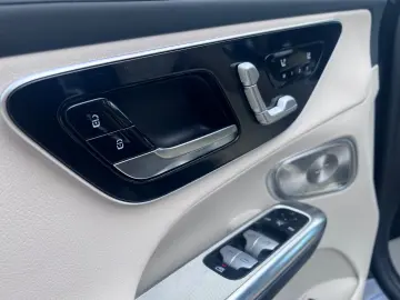 Mercedes-Benz GLC 300 GLC AVANTGARDE 4Matic