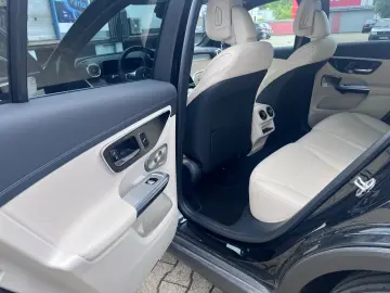 Mercedes-Benz GLC 300 GLC AVANTGARDE 4Matic