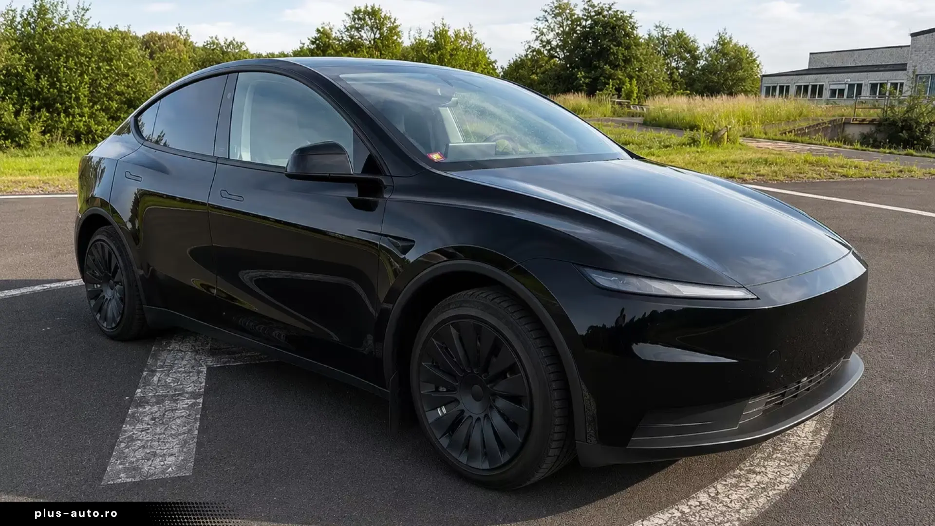 Tesla Model Y JUNIPER