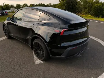 Tesla Model Y JUNIPER