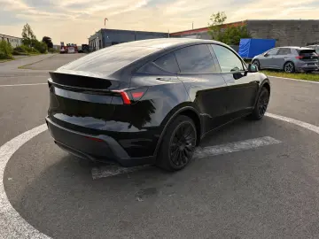 Tesla Model Y JUNIPER