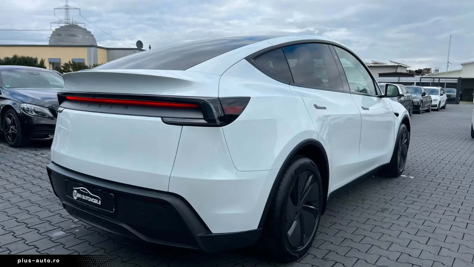 Tesla Model Y SR Juniper Premium